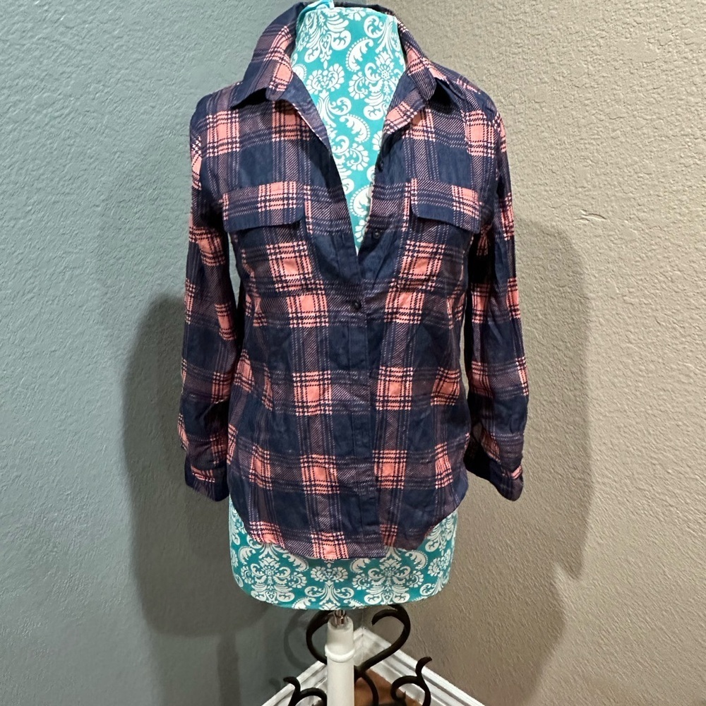 GAP petite XS semi-sheer Plaid Shirt in Coral and Navy Vintage